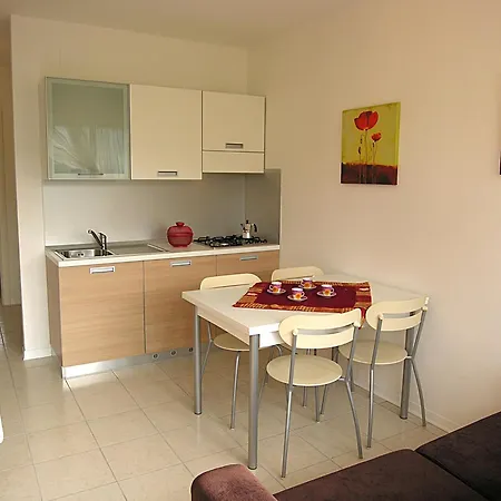 Ai Pini, With And Pedestrianised Town Centre Within Walking Distance, Covered Parking, Free Wi-fi